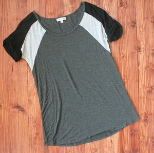 CLOSET CLOSING FRIDAY!! Zenana Outfitters Top